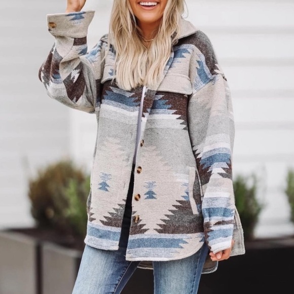 Jess Crum by Hazel and Olive Blue Tan Aztec Pattern Shacket Size Medium - Picture 1 of 8